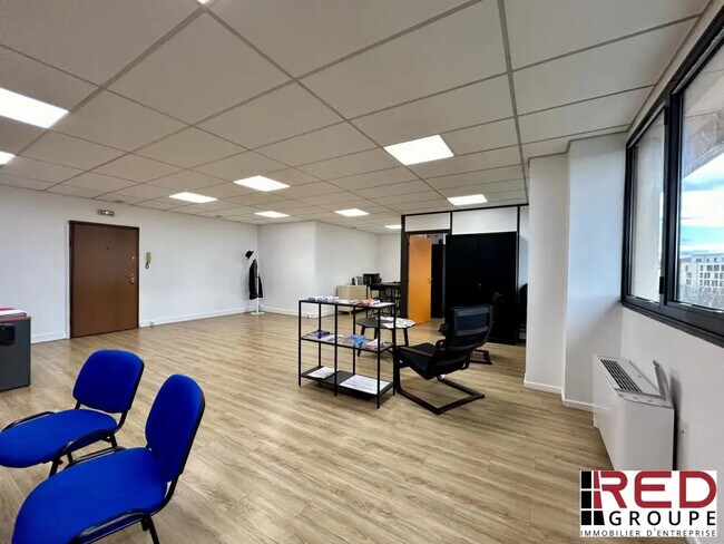 Plus de détails pour Bureau à louer