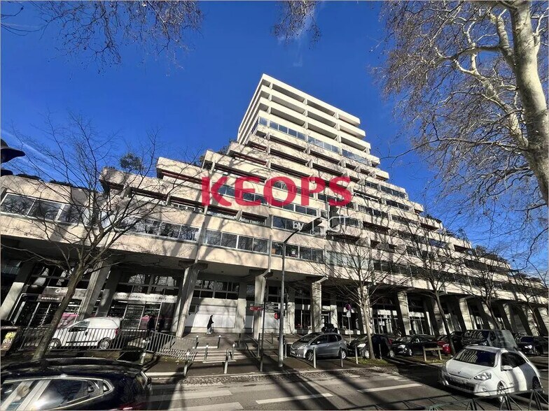 Bureau dans Toulouse à vendre - Photo de l’immeuble – Image 2 sur 7