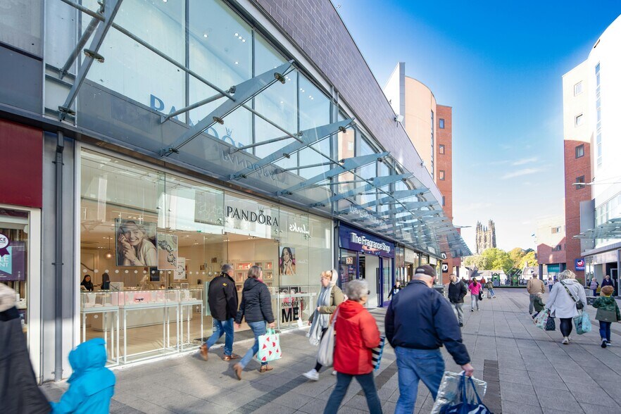 Eagles Meadow, Wrexham à louer - Photo de l’immeuble – Image 3 sur 4