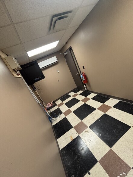 763-765 W Poplar Ave, Collierville, TN à vendre - Photo de l’immeuble – Image 3 sur 30