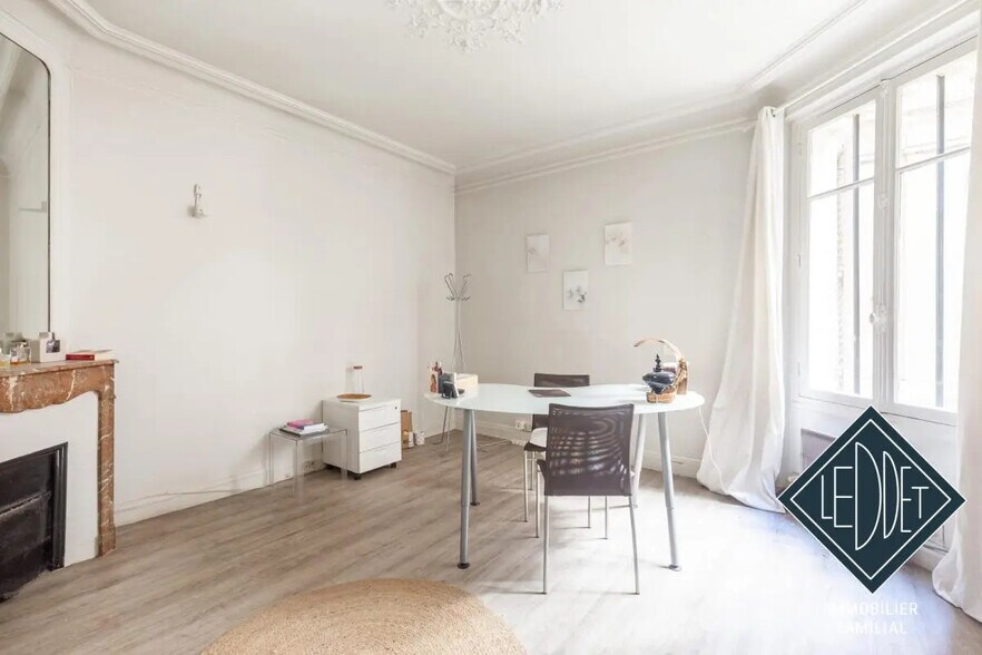 Bureau dans Paris à louer - Photo de l’immeuble – Image 1 sur 9