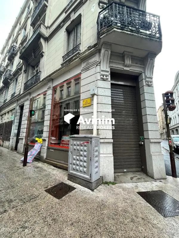 Plus de détails pour Local commercial à louer