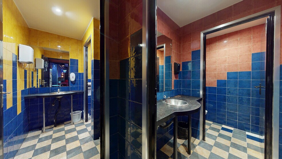 View Photo