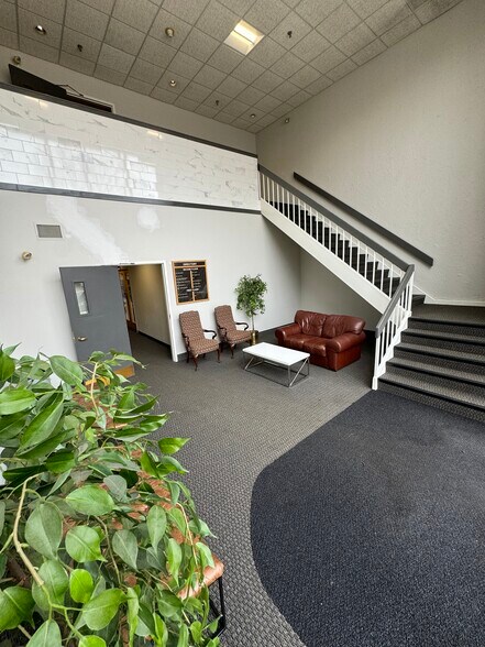 110 Winn St, Woburn, MA à louer - Photo intérieure – Image 3 sur 18