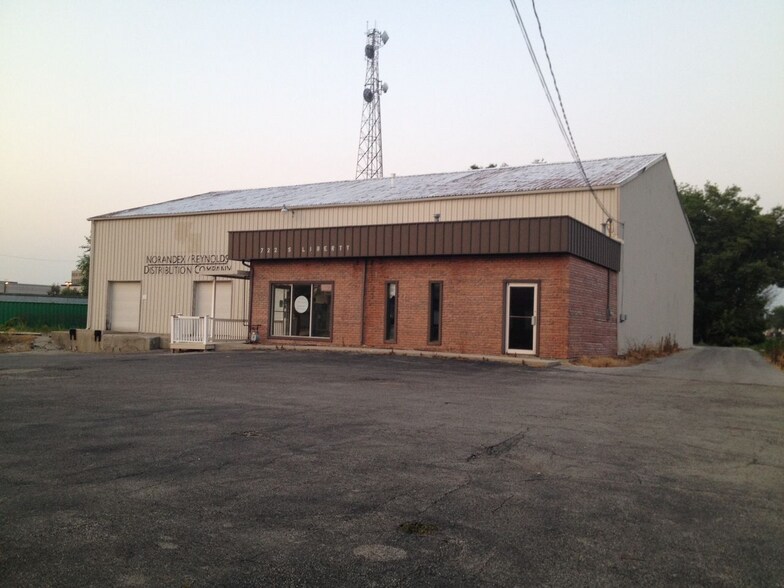 722 S Liberty St, Muncie, IN à vendre - Photo de l’immeuble – Image 2 sur 9