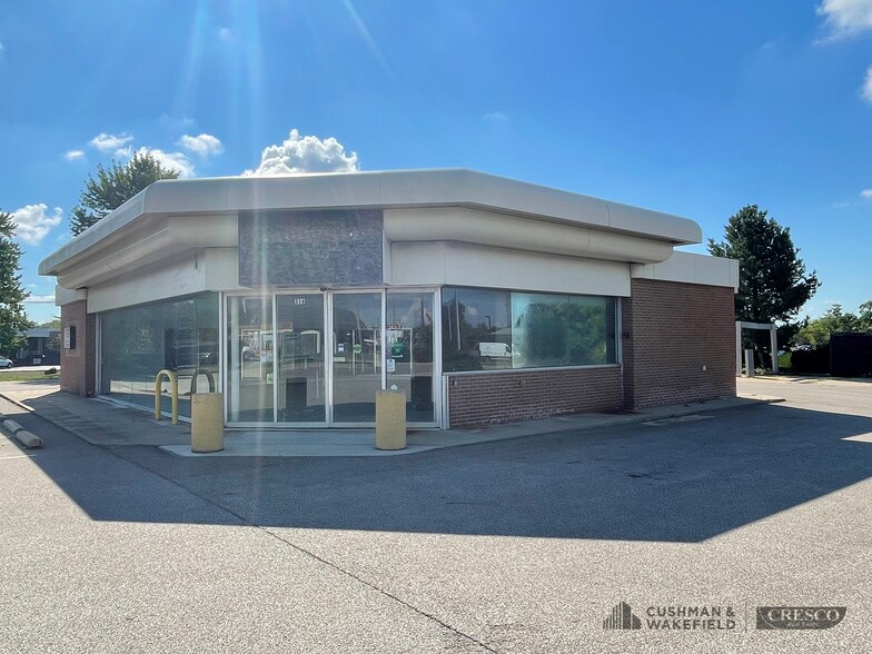 316 E Highland Rd, Macedonia, OH à louer - Photo de l’immeuble – Image 2 sur 7