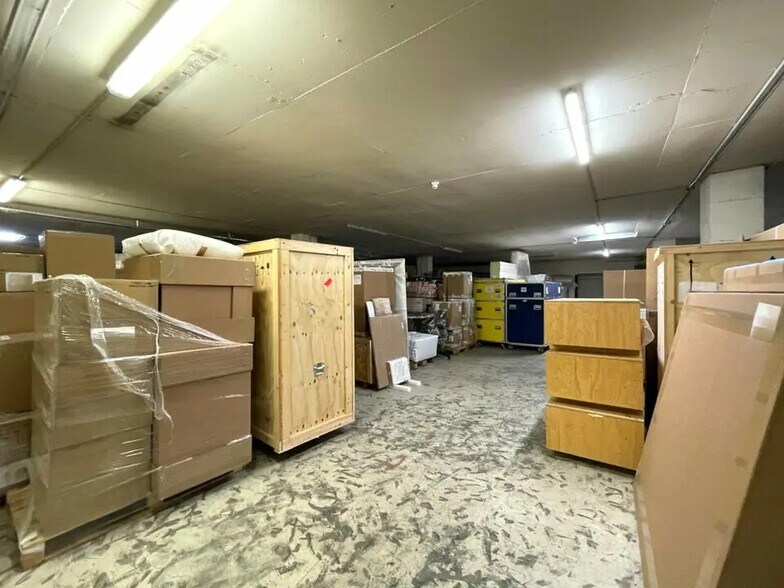 Industriel/Logistique dans Saint-Laurent-du-Var à louer - Photo intérieure – Image 3 sur 12