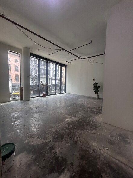 809 Broadway, New York, NY à louer - Photo intérieure – Image 2 sur 11