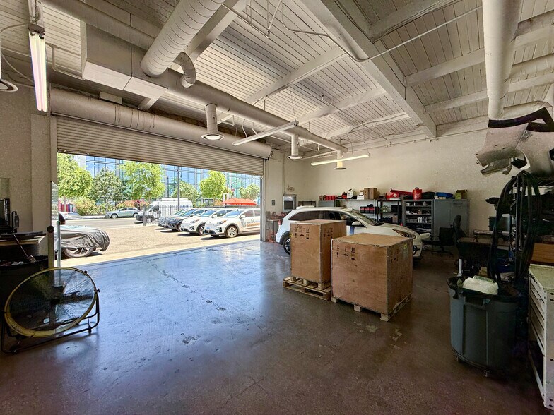 918 S Main St, Las Vegas, NV à louer - Photo de l’immeuble – Image 3 sur 11