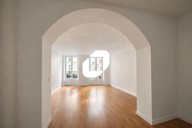 Plus de détails pour 199 Rue Saint-Denis, Paris - Bureau à louer