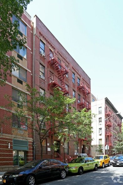 302 W 148th St, New York, NY à vendre - Photo principale – Image 1 sur 4