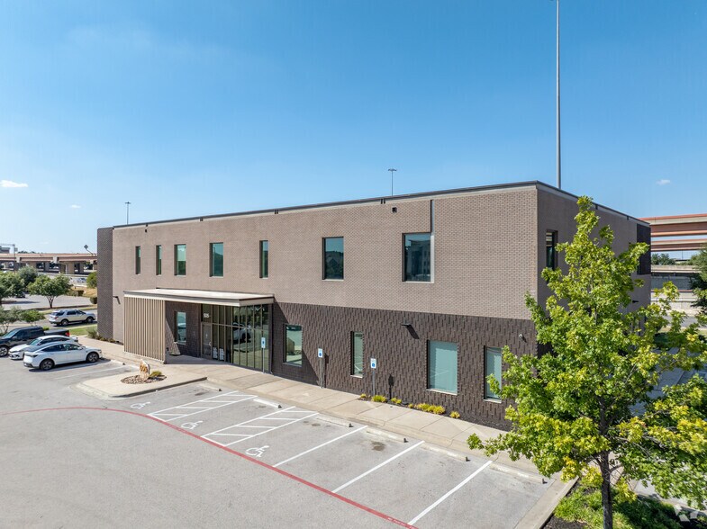 505 Louis Henna Blvd, Round Rock, TX à louer - Photo principale – Image 1 sur 20