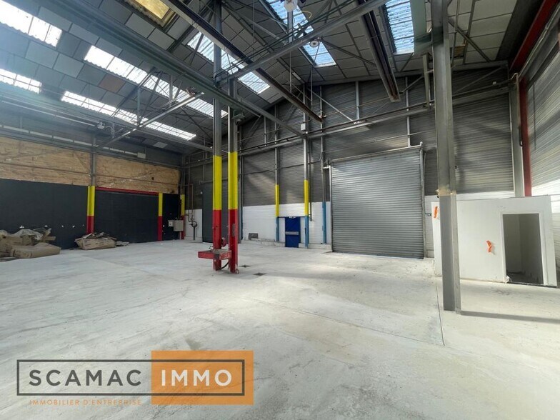 Industriel/Logistique dans Corbeil-Essonnes à louer - Photo de l’immeuble – Image 2 sur 18