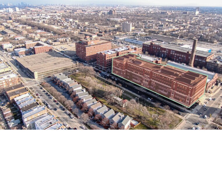 3333 W Arthington St, Chicago, IL à vendre - Photo de l’immeuble – Image 2 sur 7