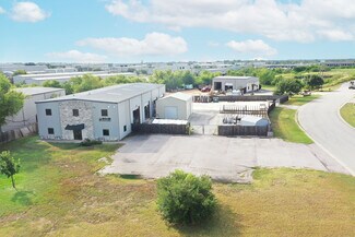 Plus de détails pour 455 Commercial Dr, Buda, TX - Industriel/Logistique à vendre