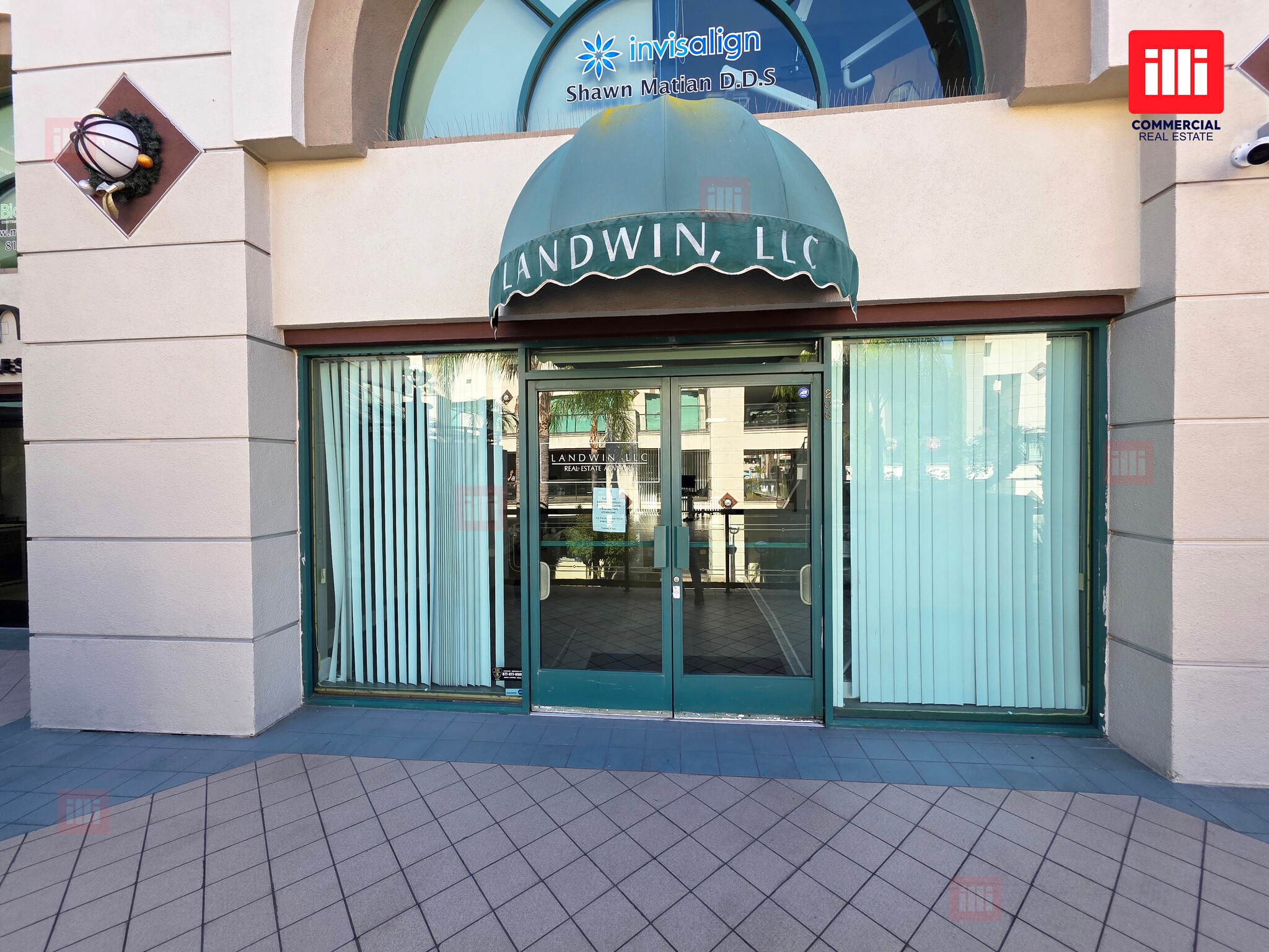 17200 Ventura Blvd, Encino, CA à louer Photo de l’immeuble– Image 1 sur 5