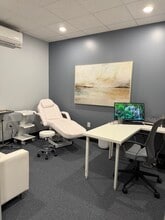 455 Swiftside Dr, Raleigh, NC à louer Photo intérieure– Image 1 sur 1