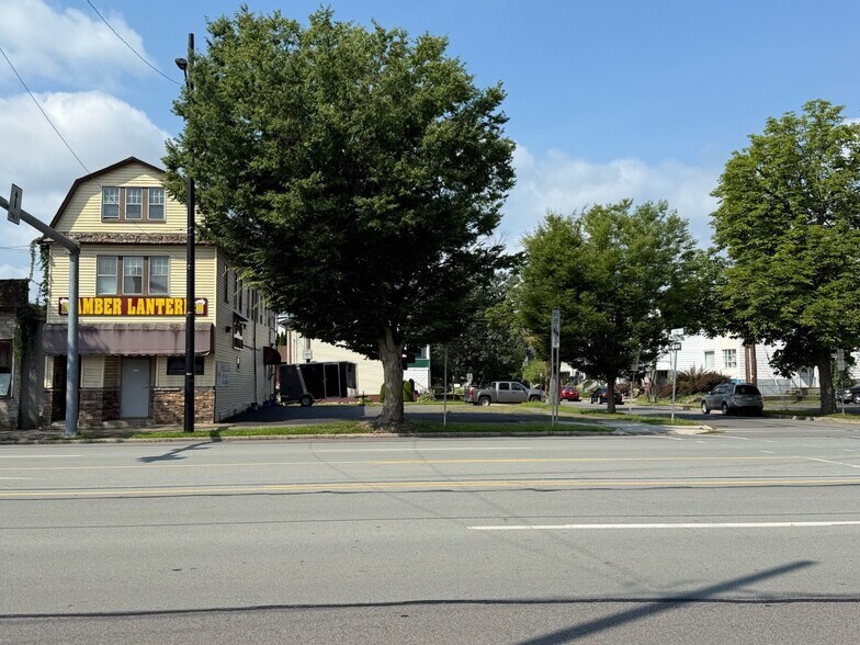 430 Market St, Kingston, PA à vendre - Photo principale – Image 1 sur 9