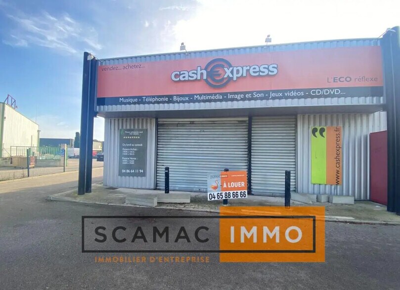 Local commercial dans Saint-Mitre-les-Remparts à louer - Photo de l’immeuble – Image 1 sur 4