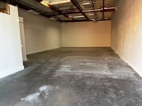 1218 134th St, Gardena, CA à louer Photo intérieure– Image 2 sur 2