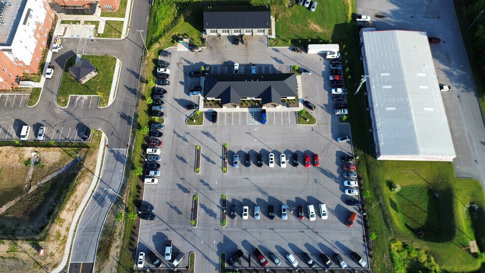 1501 Callahan Dr, Knoxville, TN à vendre - Photo de l’immeuble – Image 2 sur 8