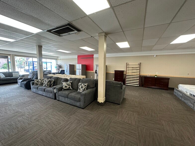 3146-3148 Bailey Ave, Buffalo, NY à vendre - Photo de l’immeuble – Image 2 sur 32