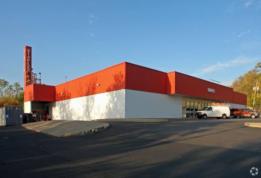 1400 Reading Rd, Cincinnati, OH à vendre - Photo principale – Image 2 sur 5