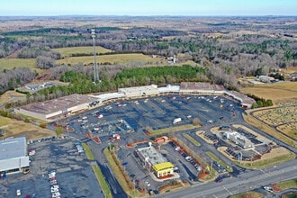 100 Siler Xing, Siler City, NC - VUE AÉRIENNE  vue de carte