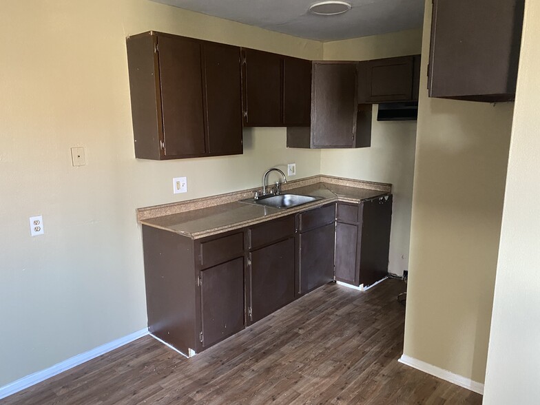 16571-16625 Schaefer Hwy, Detroit, MI à vendre - Photo intérieure – Image 3 sur 8
