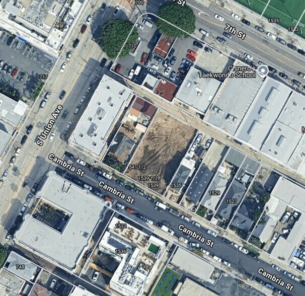 1537 Cambria St, Los Angeles, CA à vendre - Photo de l’immeuble – Image 2 sur 3