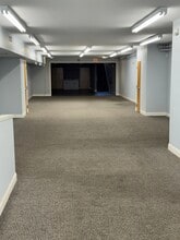 106 E Lancaster Ave, Wayne, PA à louer Photo de l’immeuble– Image 1 sur 2