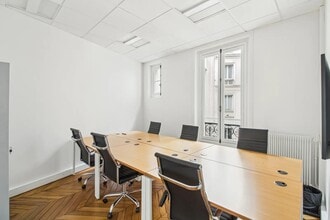 15 Rue Du Louvre, Paris à louer Photo intérieure– Image 2 sur 10