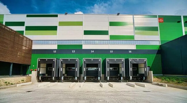 Plus de détails pour Bureau, Industriel/Logistique à louer