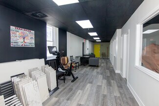 Plus de détails pour 30-07 39th Ave, Long Island City, NY - Bureau à louer