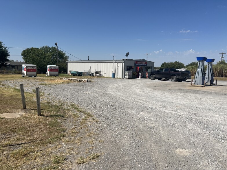 600 E Main St, Geronimo, OK à vendre - Photo de l’immeuble – Image 3 sur 36