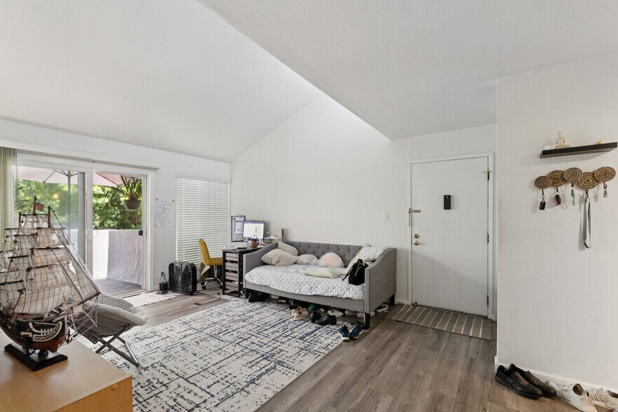 1411 Oxford St, Redwood City, CA à vendre - Photo de l’immeuble – Image 3 sur 51