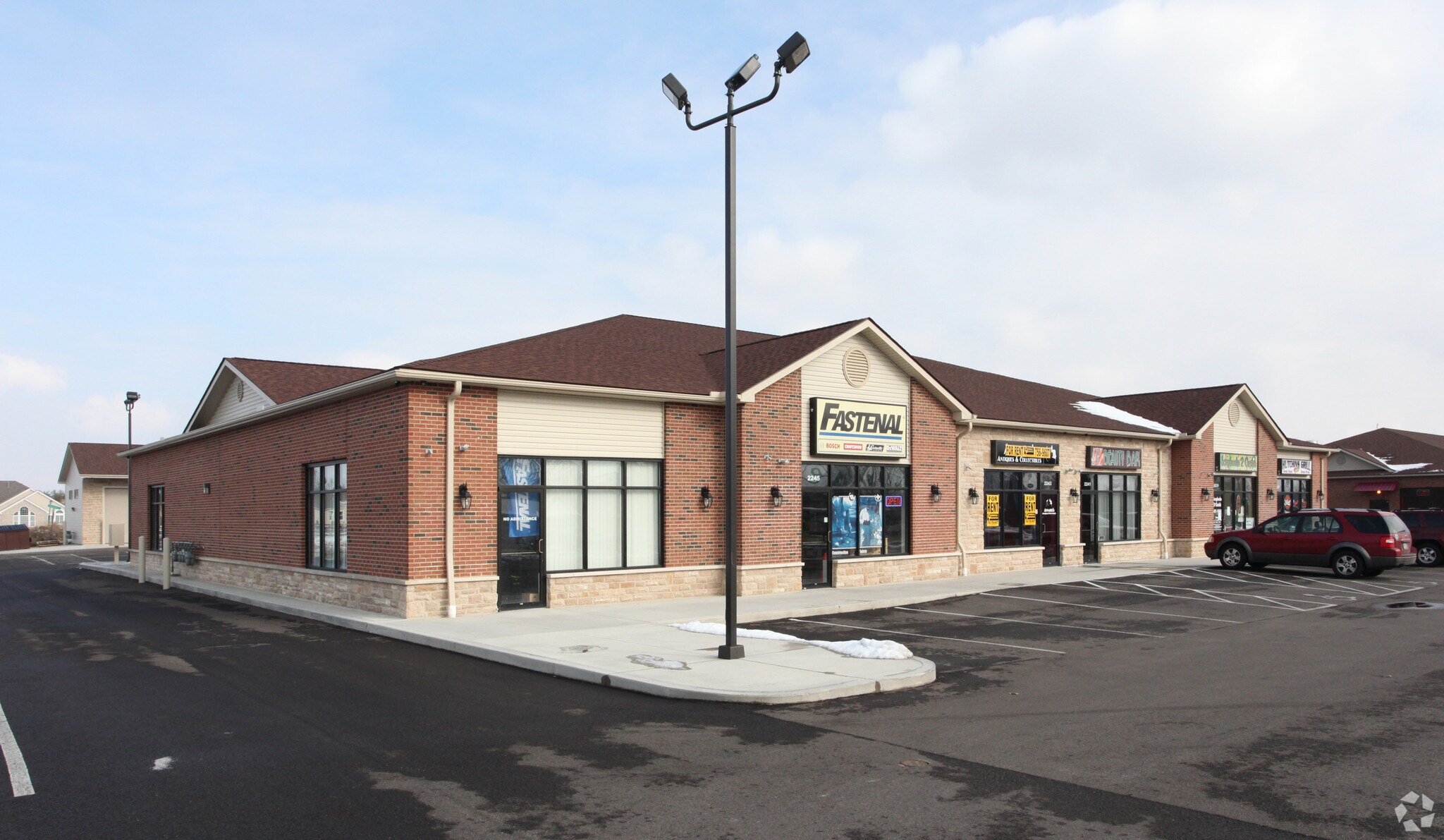 2237-2247 W Fair Ave, Lancaster, OH à vendre Photo principale– Image 1 sur 4
