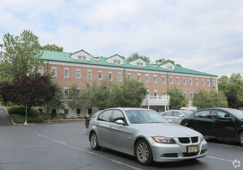 2130 Millburn Ave, Maplewood, NJ à louer - Photo de l’immeuble – Image 3 sur 5