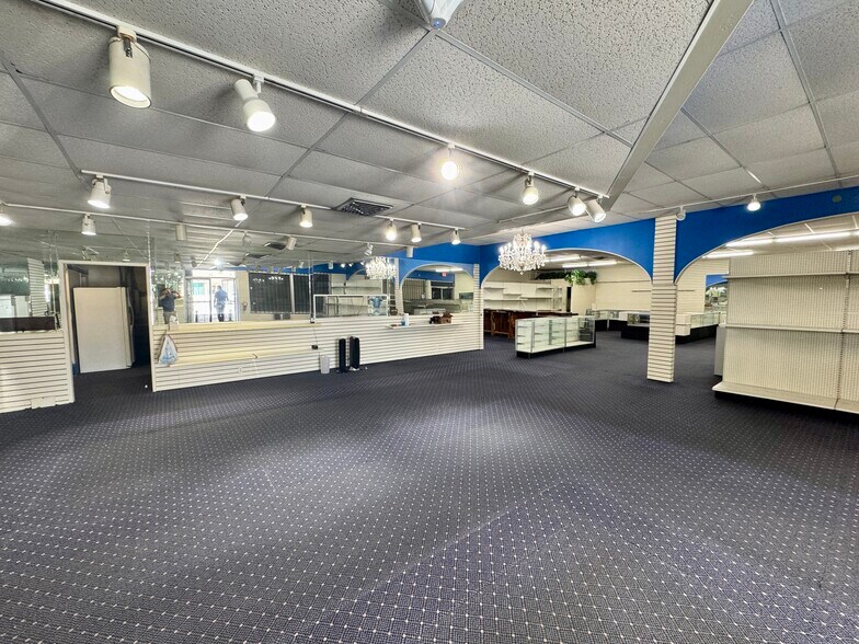 91 Forrest Ave, Cocoa, FL à louer - Photo de l’immeuble – Image 3 sur 7