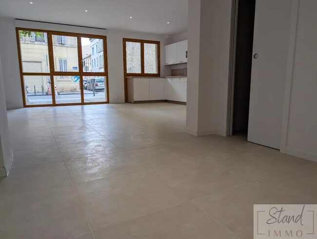 Plus de détails pour Bureau à vendre