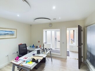 Plus de détails pour 39A Trades Ln, Dundee - Bureau à louer