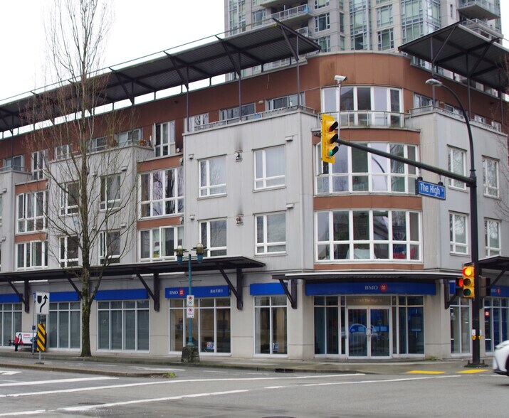 1161 The High St, Coquitlam, BC à vendre - Photo de l’immeuble – Image 2 sur 5