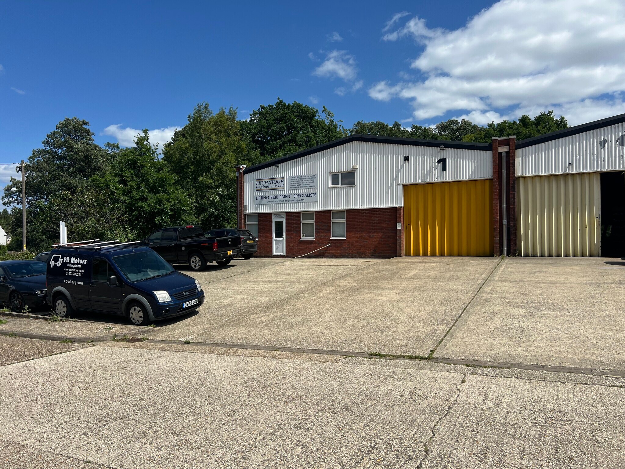 Unit 1 Gillmans Industrial Estate, Natts Ln, Billingshurst à louer Photo de l’immeuble– Image 1 sur 5
