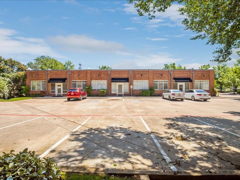 502 N Carroll Ave, Southlake, TX à louer - Photo de l’immeuble – Image 3 sur 19