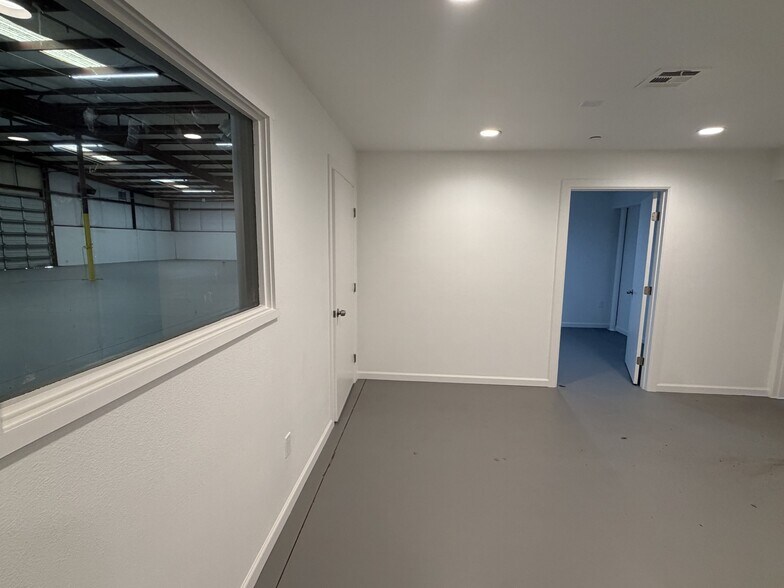 1711 E Jackson St, Phoenix, AZ à louer - Photo de l’immeuble – Image 2 sur 25