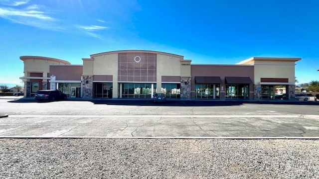 13605 Bear Valley Rd, Victorville, CA à louer Photo principale– Image 1 sur 11