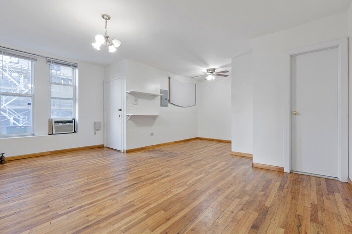 41-10 29th St, Long Island City, NY à louer - Photo intérieure – Image 3 sur 43