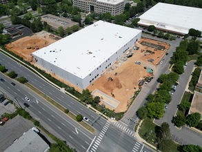 15400 Calhoun Dr, Rockville, MD à louer Photo de la construction– Image 2 sur 24