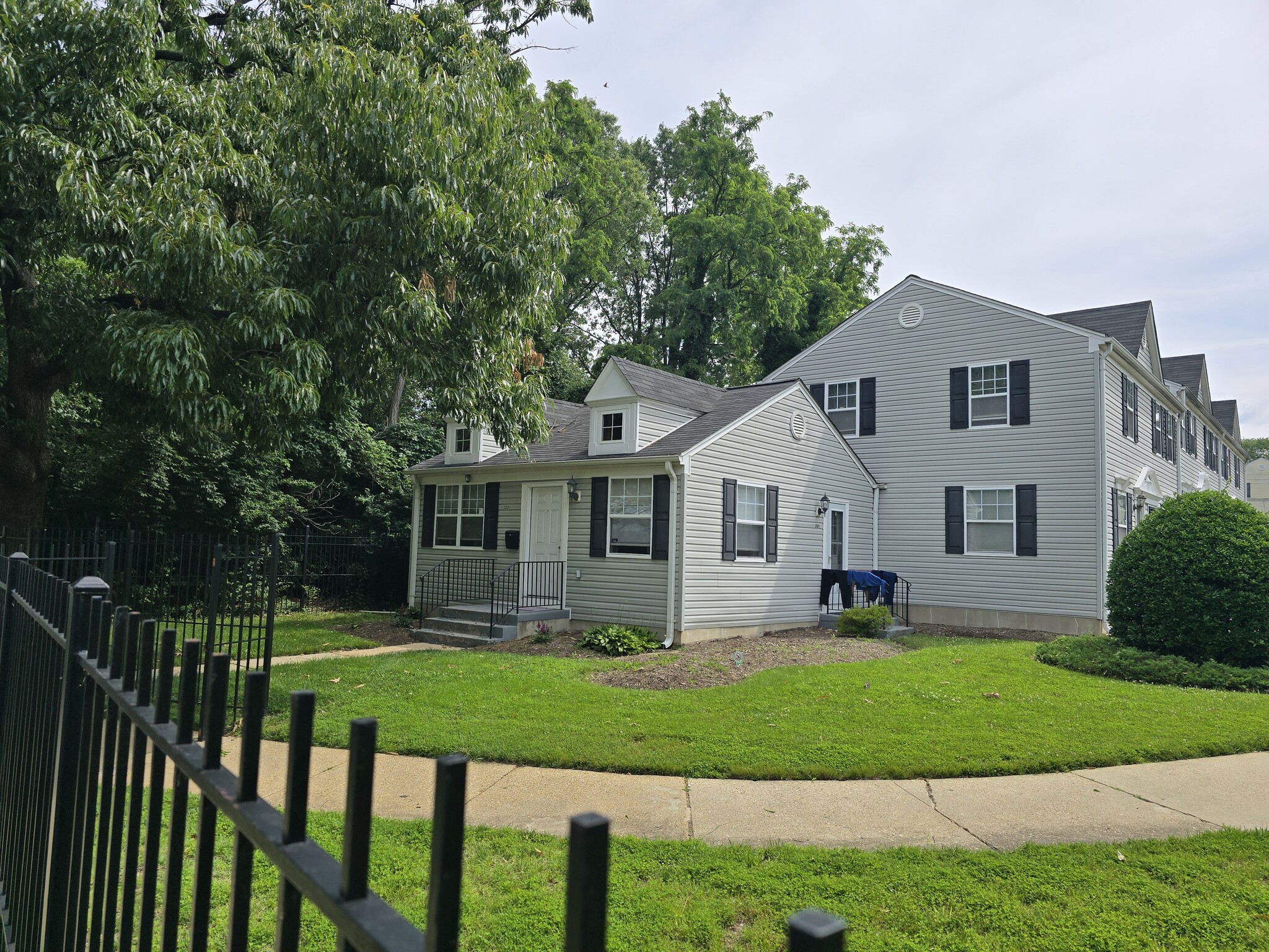 2521 Kent Town Pl, Landover, MD à vendre Photo principale– Image 1 sur 2