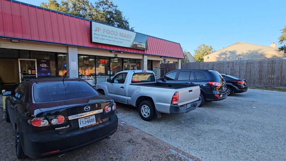 9722 Leawood Blvd, Houston, TX à vendre - Vidéo sur l’annonce professionnelle – Image 2 sur 10